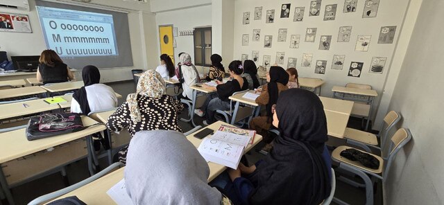 Turkish Language Course at ARSA: Refugee Women Come Together for Social Integration